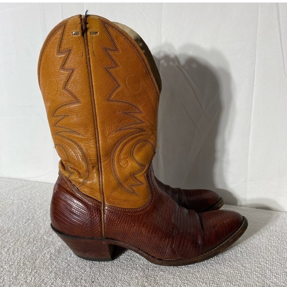 Vintage Leather Western Cowboy Boots With Vibram Soles 8.5 - Picture 1 of 16